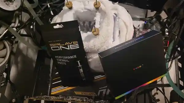 华擎Z890 TAICHI OCF再创纪录：DDR5 12527MHz超频，前三名皆为TAICHI OCF用户