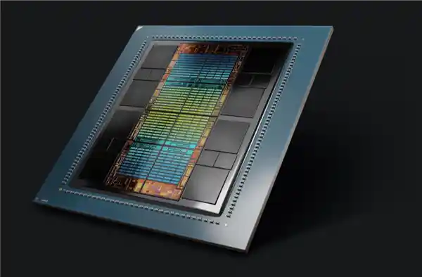 AMD霄龙定制版曝光：首款集成HBM3内存、88核Zen4处理器！