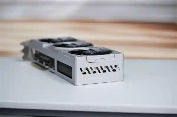 【震撼登场！影驰RTX 4070 Ti SUPER金属大师Plus OC】