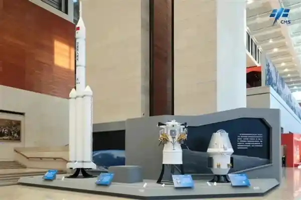 我国载人登月计划再添新进展：长征十号系列火箭成功完成整流罩分离试验