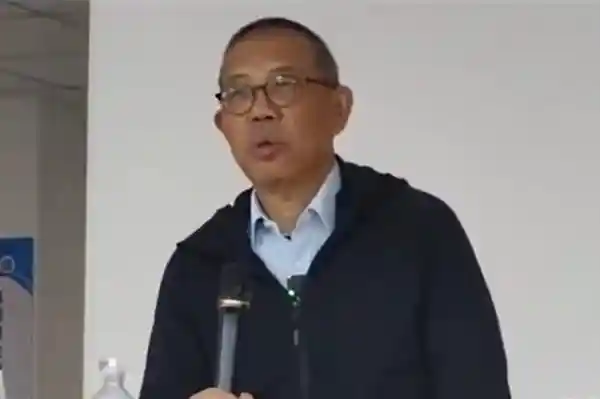 罗永浩批评钟睒睒不理解直播带货：企业家眼中的新商机