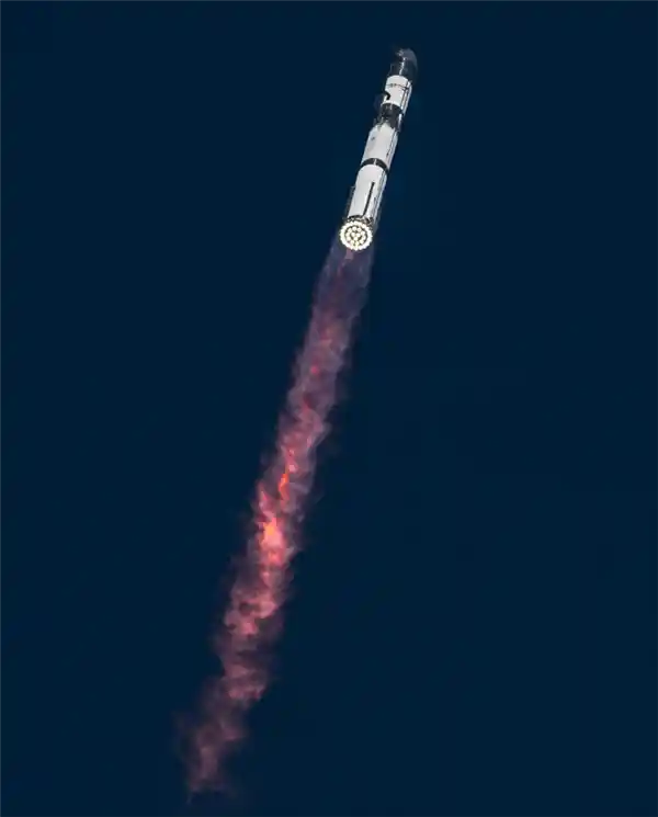 揭秘SpaceX星舰第六飞官方美图：科技之巅的未来之美
