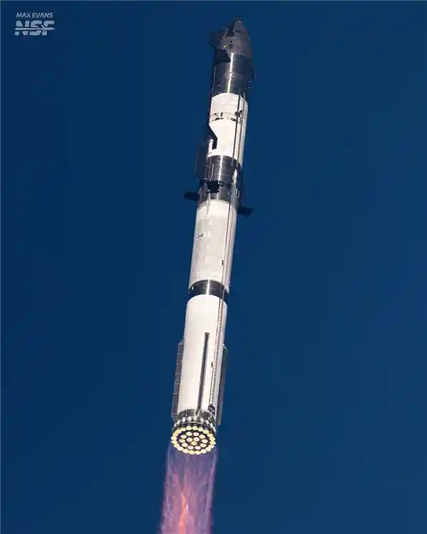 揭秘SpaceX星舰第六飞官方美图：科技之巅的未来之美