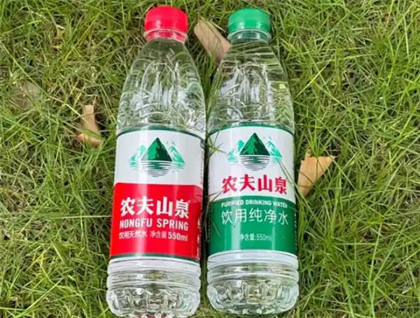 揭秘！农夫山泉绿瓶纯净水隐藏的健康危机，科普博主向市监局举报