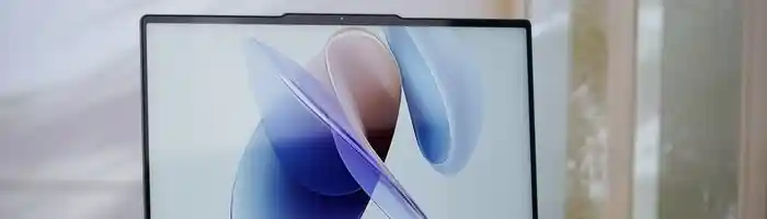 新标题：联想YOGA Air 15 Aura AI元启版评测：超强酷睿Ultra 200V＋联想小天一站智能助手，AI PC新潮体验！