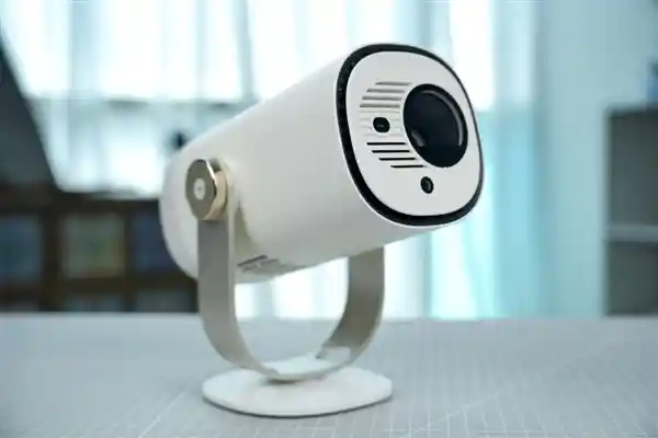 双十二狂欢季，2000元预算如何选择投影仪？测评分享必看！推荐两款黑马产品！