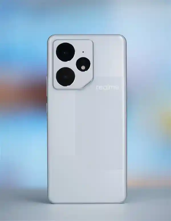 揭秘真我Neo7星舰版：搭载7000mAh超大电池，续航能力惊人