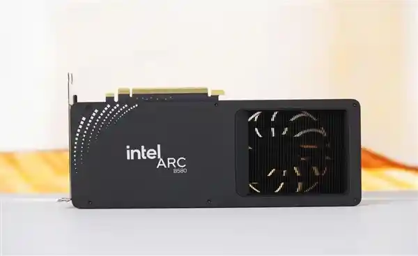 Intel二代锐炫B580搭载的显卡需求暴增：海外电商平台售罄现象频现