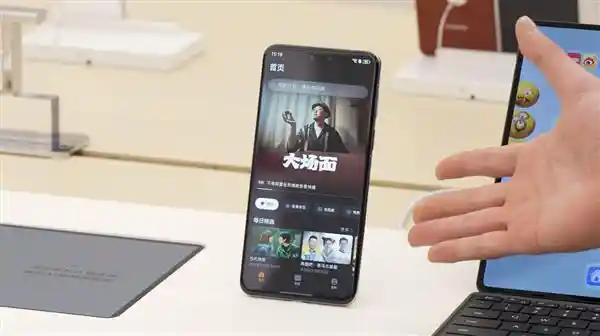 未来之光：2025年，谁将引领下一个辉煌时代？