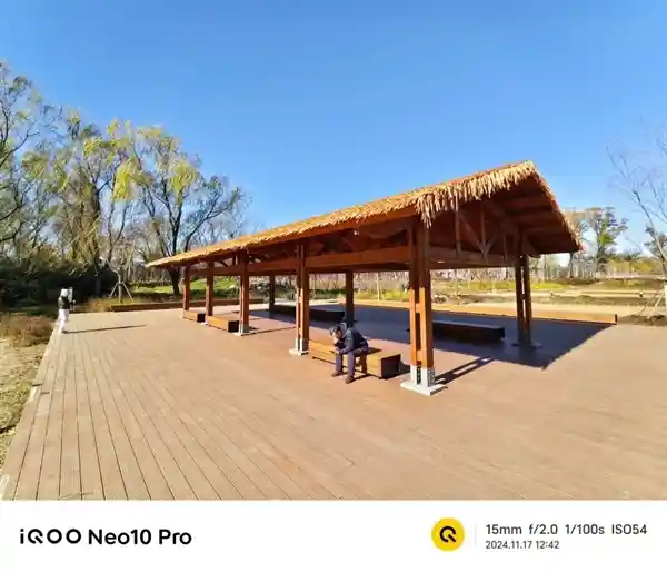 iQOO Neo10 Pro：天玑旗舰，性能巅峰