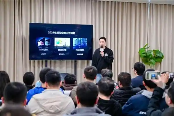 长虹AI TV U7H Mini：领先壁画电视设计的顶级选择