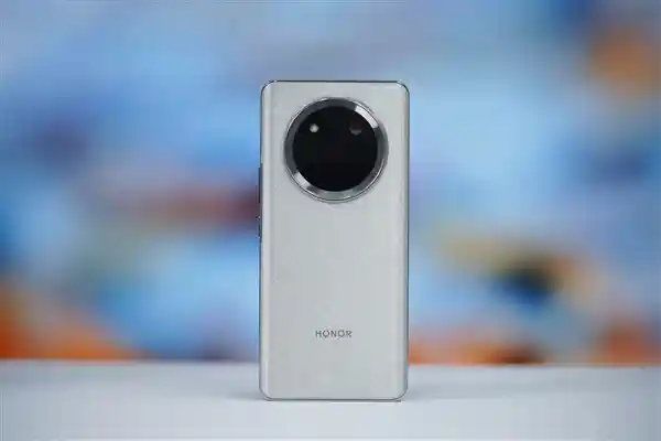 曝光！荣耀X70或搭载7800mAh超大电池，再破电池容量记录！