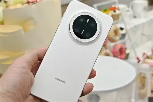 明日华为Mate 70系列火爆开售！疯狂抢购或许能享受千元惊喜优惠！
