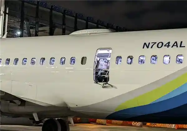 波音飞机连环事故震惊全球！近6年525人罹难，韩国空难引发深思