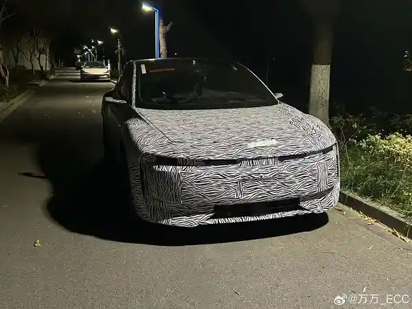 揭秘上汽奥迪E量产车神秘试车现场 惊喜揭秘