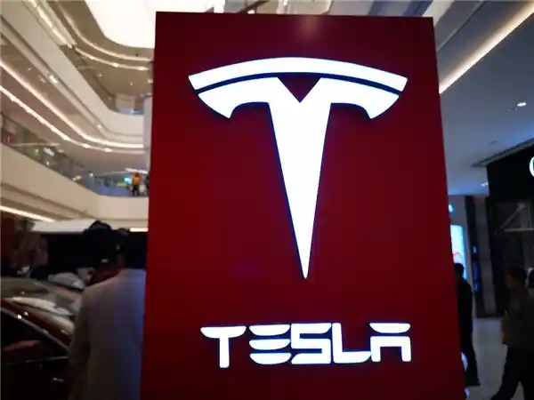 特斯拉宣布召回超7万辆车！Model 3/Y及Model S/X车型受影响