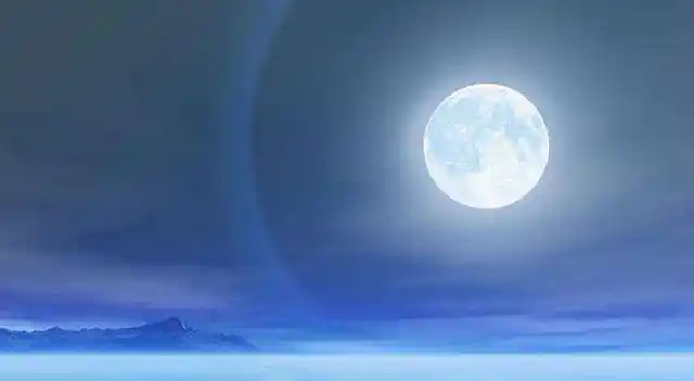 神秘之月：揭秘月球空洞、外星遗迹与轨道之谜