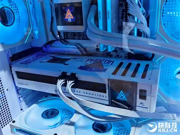 蓝戟锐炫B580系列问世：超频达2850MHz，掀起Intel显卡性能新风暴
