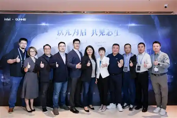 蓝戟B580引领光芯科技新风潮，共赏芯生之美