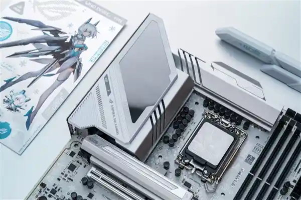 华硕X870/Z890吹雪主板：电竞房的终极利器！