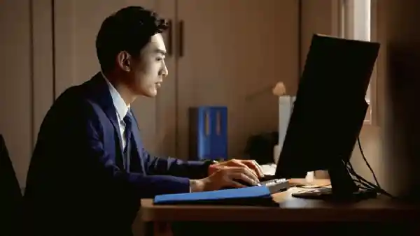 瞬间创意无限！腾讯混元文生视频震撼发布：一句话即可点亮画面