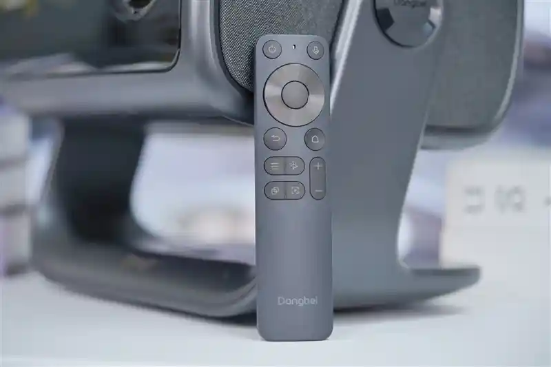 当贝F7 Pro：白天也能畅享震撼4K画面！万元内最亮激光投影仪震撼评测