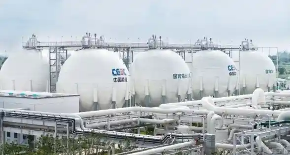 全球首座300兆瓦级压缩空气储能电站成功并网，储能容量刷新千兆瓦时纪录