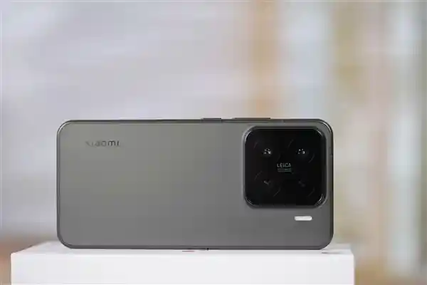 小米手机豪华新品即将发布，价格将突破6000元