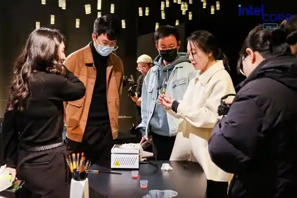 探寻科技美学：华硕灵耀景德镇陶瓷鉴赏会揭秘AI PC瓷场雅趣