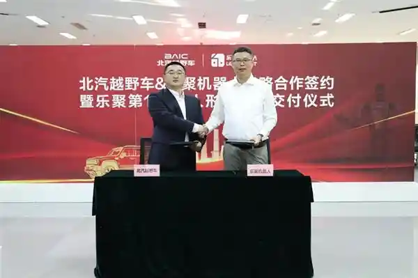 90后团队引领科技浪潮，深圳首家企业震撼交付百台 humanoid 机器人