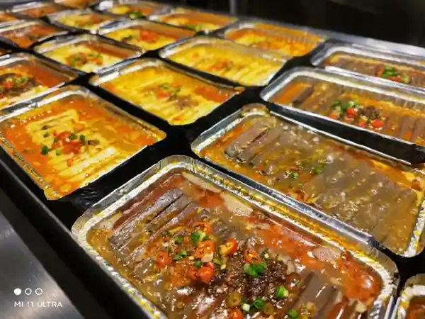 小米员工餐火爆15元！雷军亲邀网友共享美食盛宴