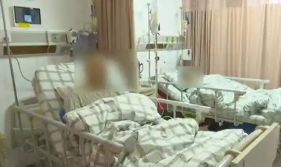 夫妻俩因长期食用腌菜，相继患上胃癌！医生警示：远离腌菜，珍爱健康！