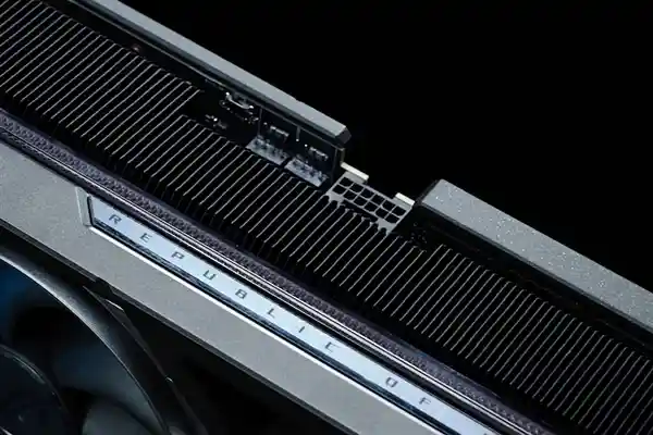 【震撼上市！华硕最新RTX 5080显卡火热登场】