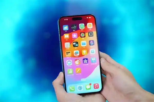 iPhone用户心中无价：价格对于真正的迷恋者不是问题