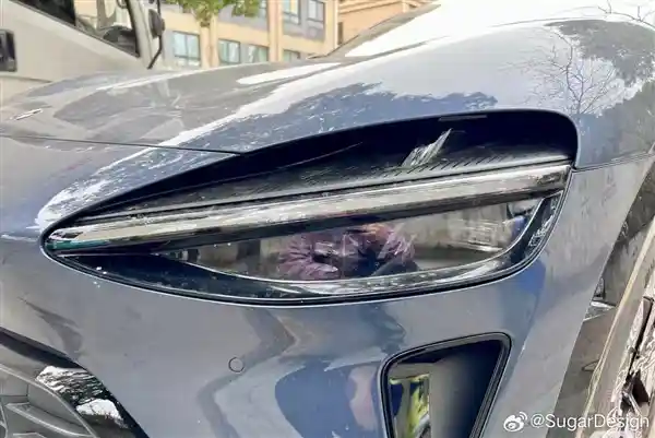 [小米YU7近距离实拍曝光：前所未见的细节大揭秘]
