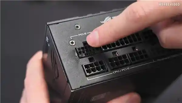 RTX 5090 FE公版电源线曝高温达151℃！绝对安全之谜待解