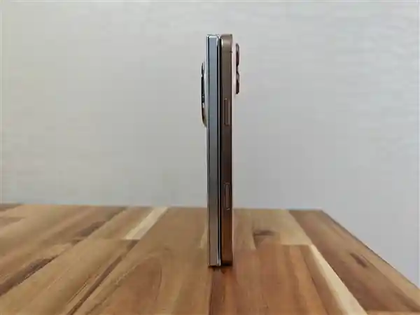 OPPO Find N5：创新折叠屏，厚度突破9mm！