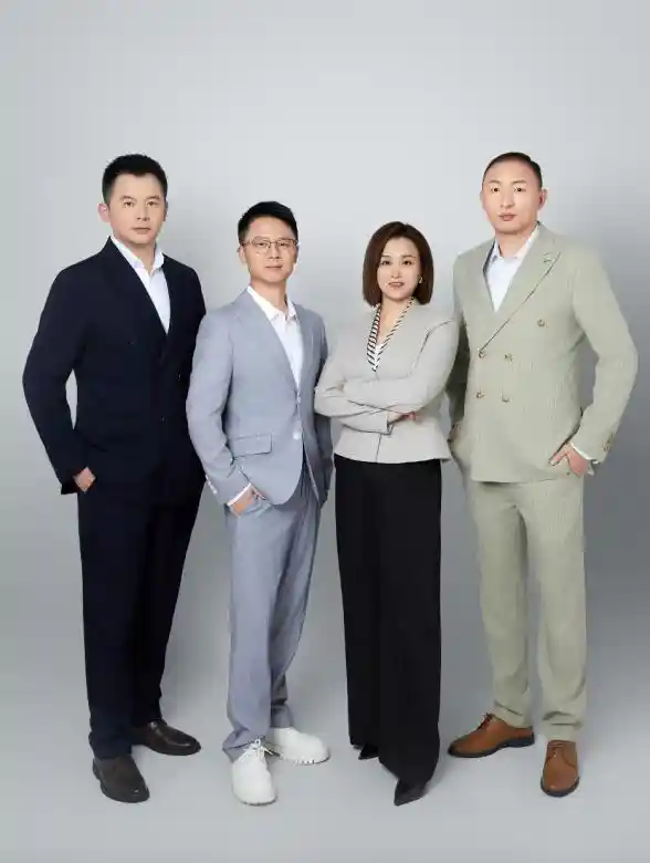 听力熊Teeni.AI引入顶尖科学家张驰，全面接入DeepSeek大模型，加强技术壁垒