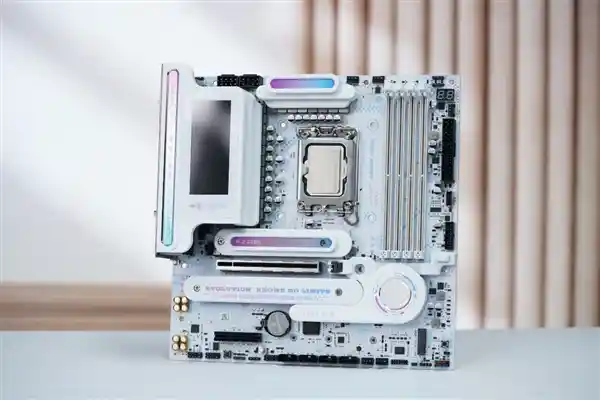 铭瑄iCraft B860M CROSS PRO：颜值与性能的完美交融！