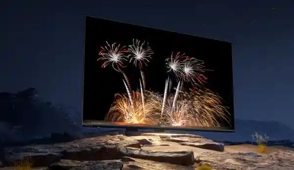 【全球领先！海信巨幕电视以智能芯技术重塑画质新高度】