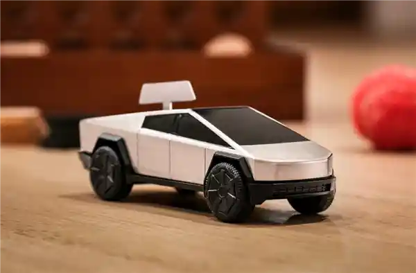 [速度与激情的碰撞！特斯拉Cybertruck发条赛车震撼登陆中国官网：3月4日火爆预售]