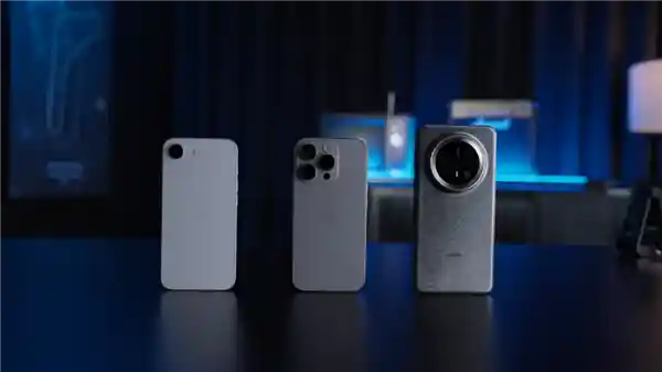 探索未来新宠：全新iPhone 16e，真机体验大揭秘