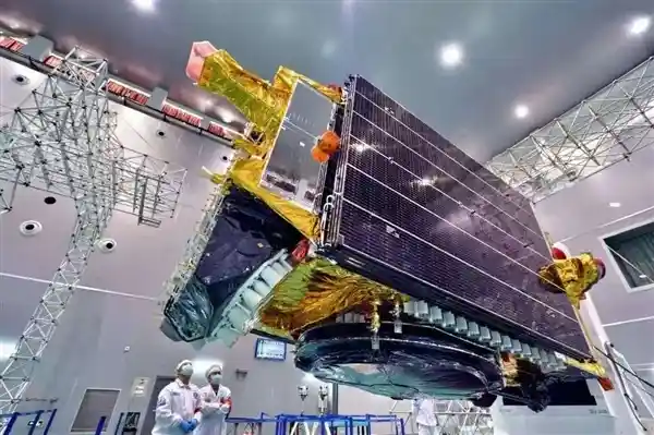 中国成功实现卫星跨国手术突破！拉萨-北京3000公里跨越，创下全球第一例