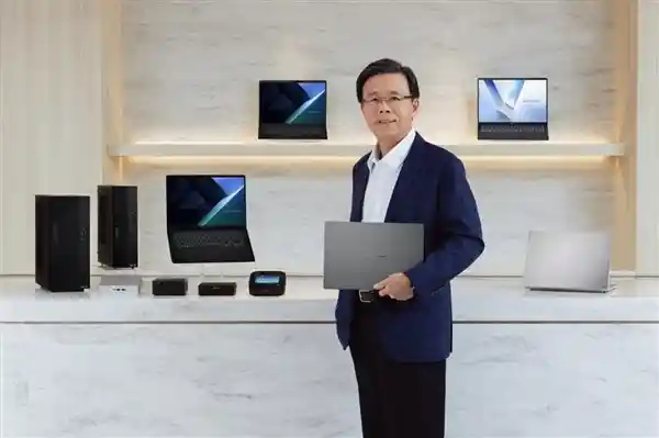 华硕颠覆轻薄本市场！灵耀14 Air骁龙版预售，全球最轻AI PC，续航惊人长达22小时