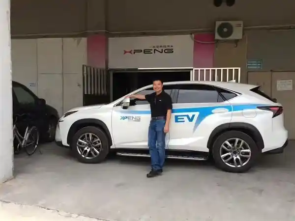【揭秘：大学毕业生何小鹏被无数人误解为老实人，实则惊人故事揭示真相】