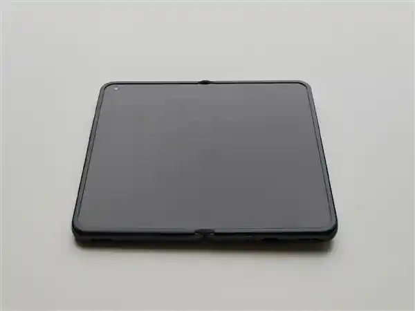 3年老机依旧逆袭！初代OPPO Find N折痕表现超越友商新品