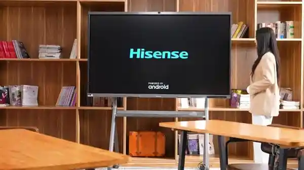 海信推出全球首个智能会议伴侣：DeepSeek智能体会议平板