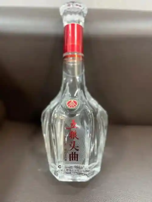 五粮液头曲突围白酒市场：揭秘成功背后的秘密武器