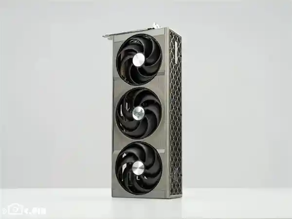 AMD突破性能瓶颈，超越NVIDIA的4090？