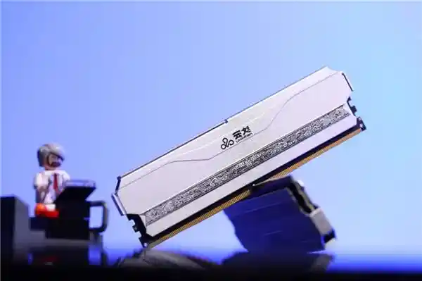 《国韵风华·固若金汤：神凝系列DDR5内存深度评测》